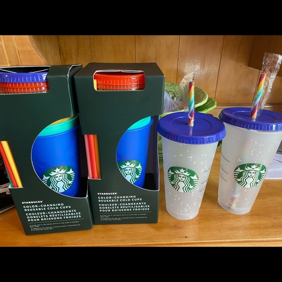 Starbucks Cups - Picture 1 of 1